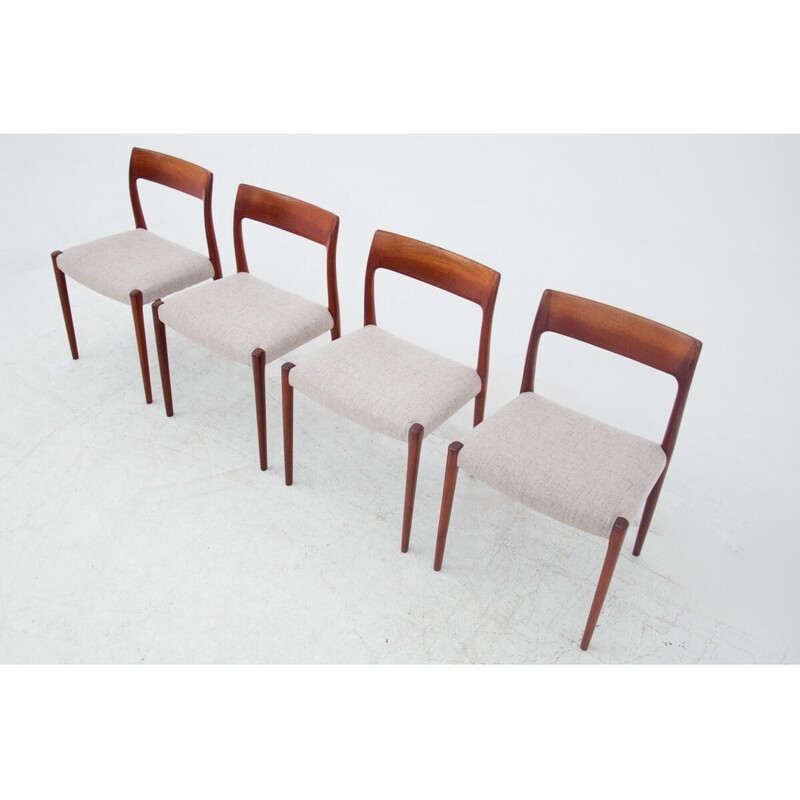 Set van 4 vintage teakhouten stoelen model 77 van N. O. Møller, Denemarken 1960