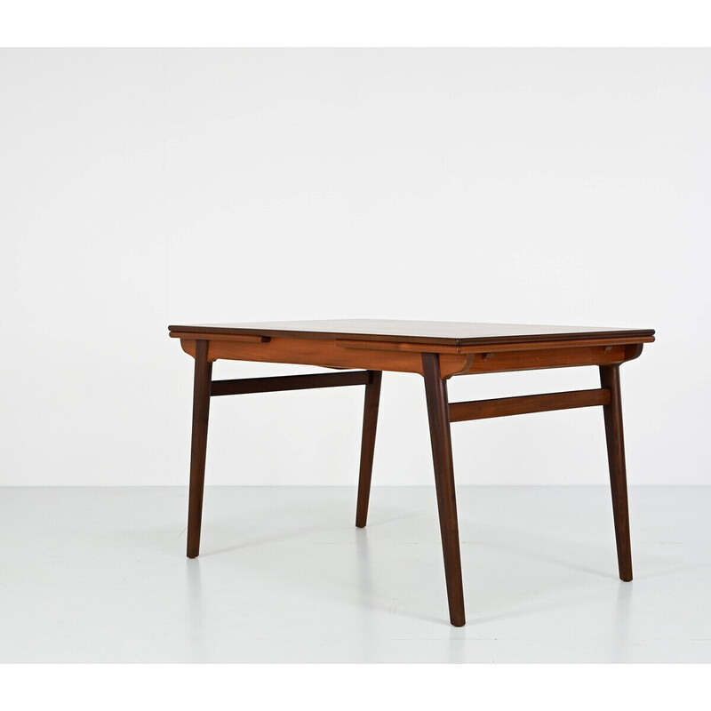 Danish vintage extendable table by Hans J. Wegner