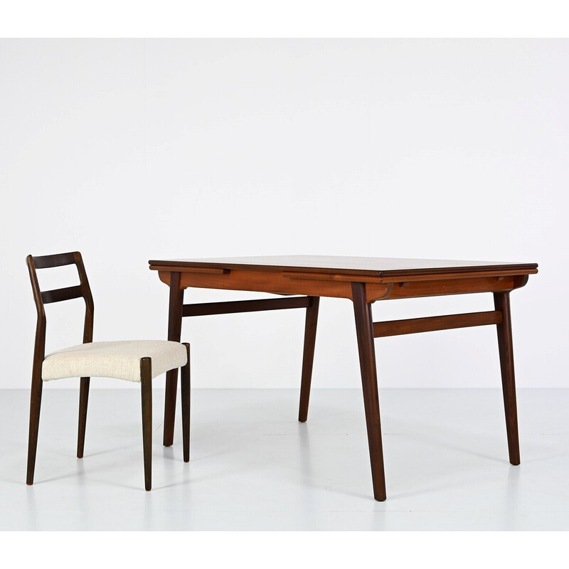 Danish vintage extendable table by Hans J. Wegner