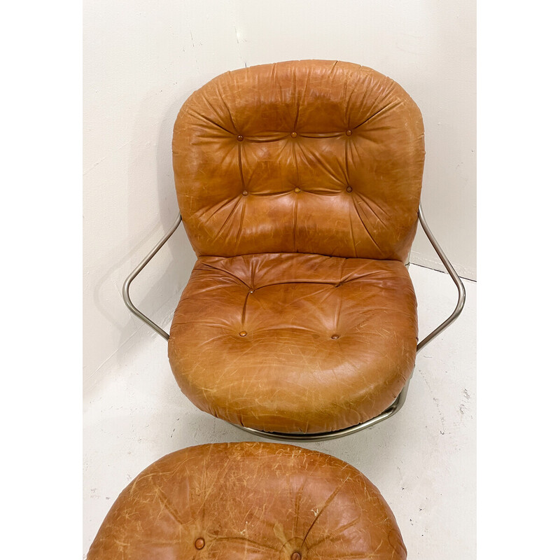 Mid-century cognac leather armchair and ottoman mod 915 by Carlo de Carli, Italy