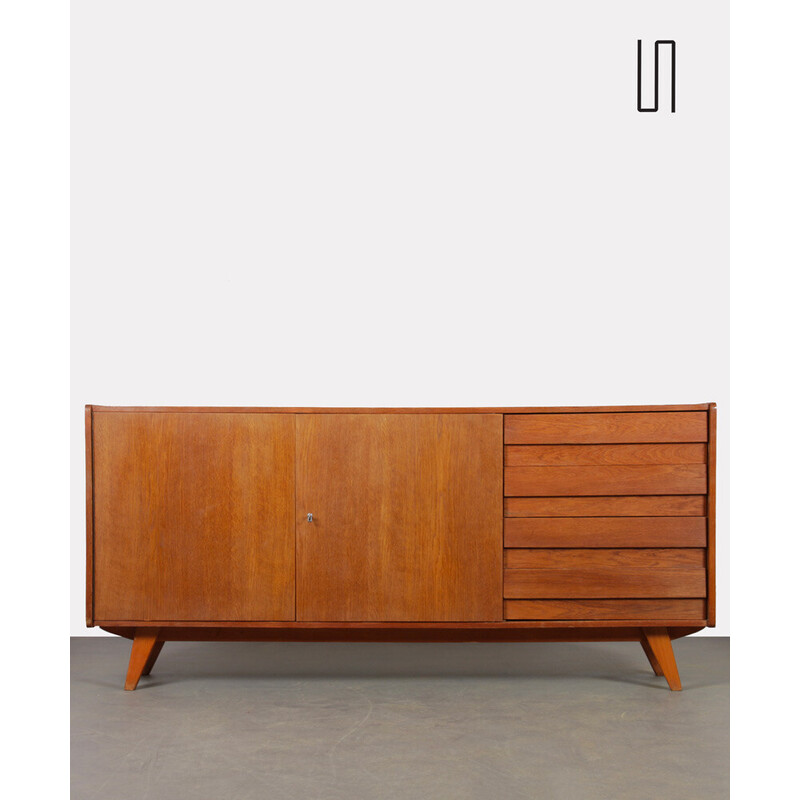 Vintage U-460 sideboard in oak veneer by Jiroutek for Interier Praha, 1960s