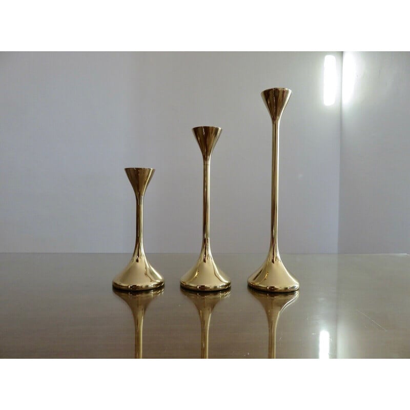 Juego de 3 candelabros vintage escandinavos de latón, 1970