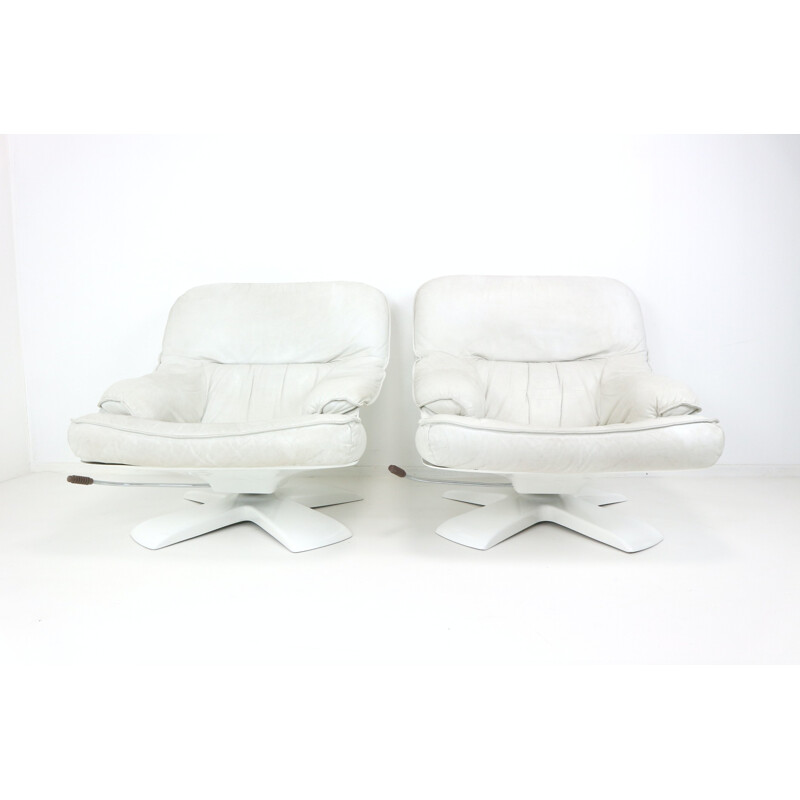 Set of two Space Age Lounge Chairs - 1970s