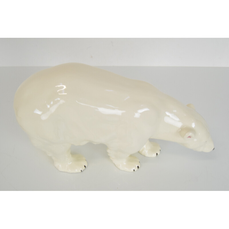 Escultura vintage de porcelana de oso polar para Royal Dux, Checoslovaquia 1925s