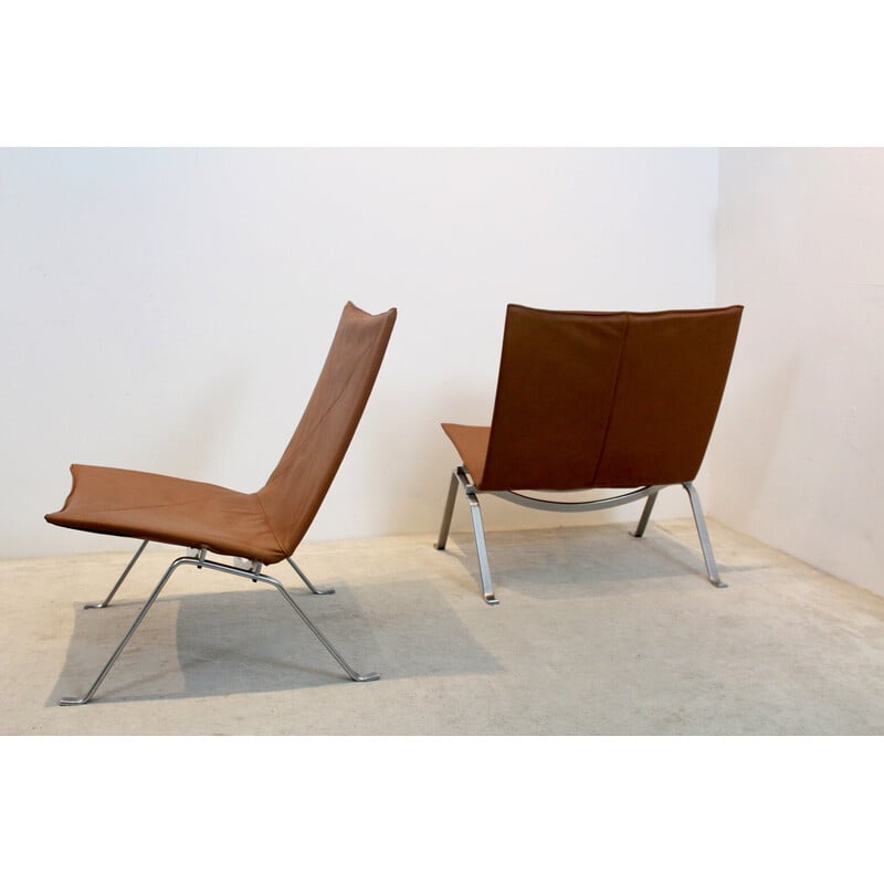 Pair of vintage Pk22 chairs in cognac leather by Poul Kjærholm for E. Kold Christensen, Denmark 1950s