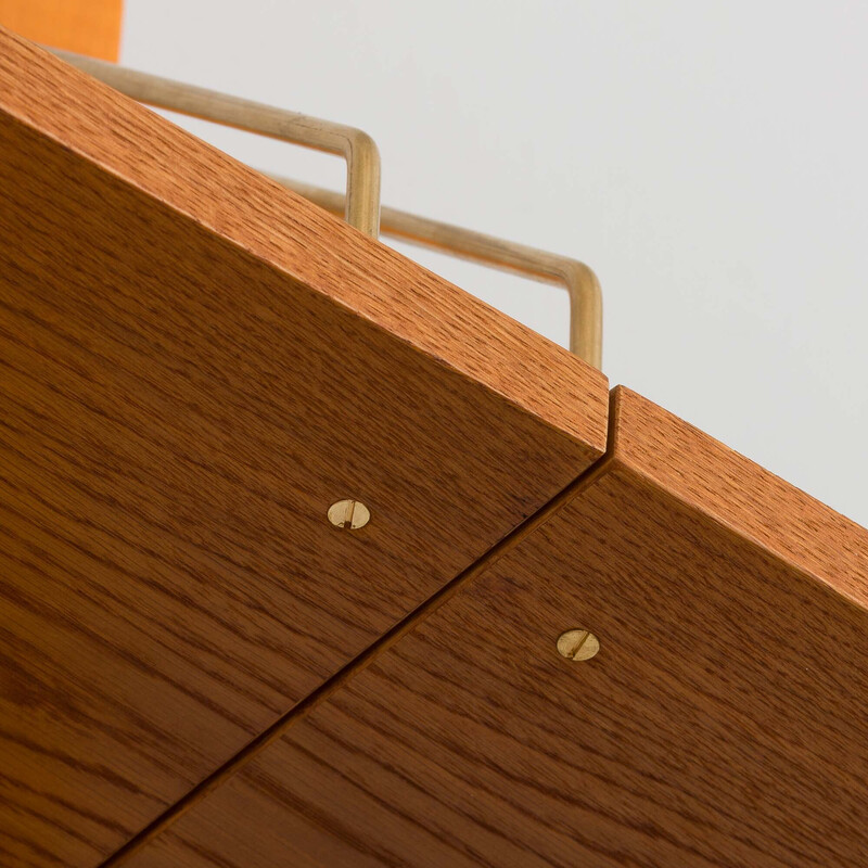Mueble alto vintage danés de madera de roble