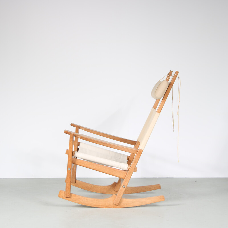 Vintage "Keyhole" rocking chair by Hans J. Wegner for Getama, Denmark 1960s