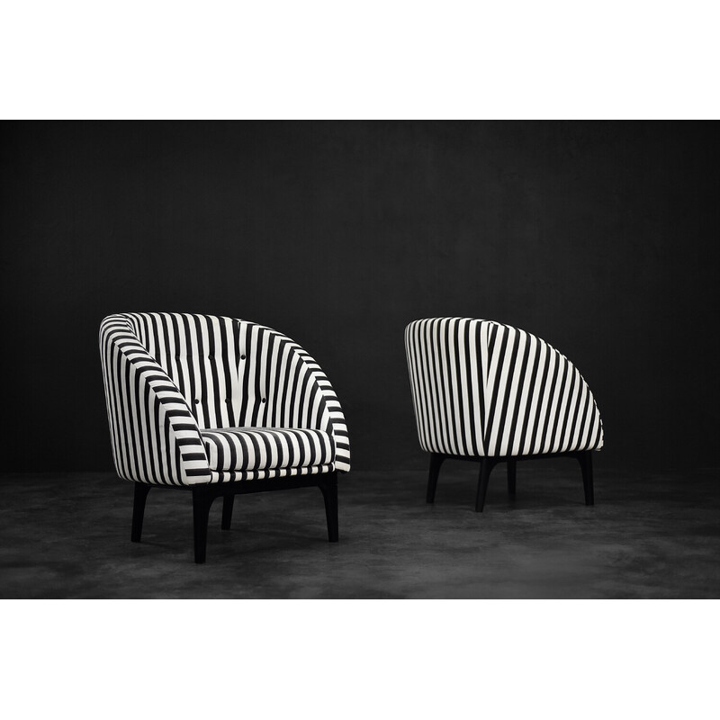 Pareja de sillones vintage escandinavos redondeados con rayas blancas y negras, años 60