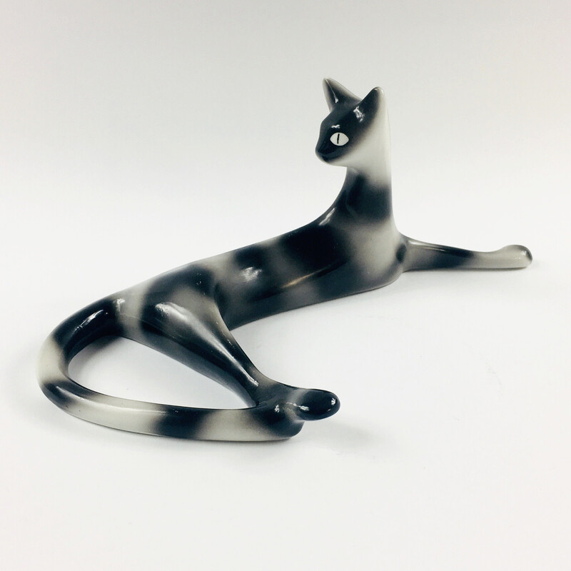 Figurino vintage "Relaxing cat" em porcelana de M. Naruszewicz para Cmielow, Polónia Anos 60