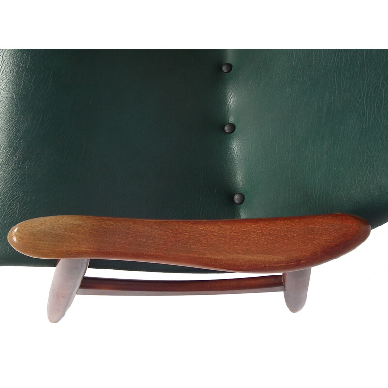 Fauteuil vert en simili cuir et en teck conçu par Louis van Teeffelen pour Wébé - 1960