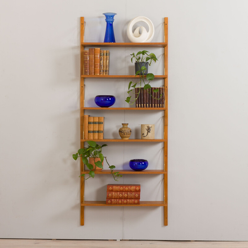 Danish vintage wall unit in oakwood with 6 modular shelves system