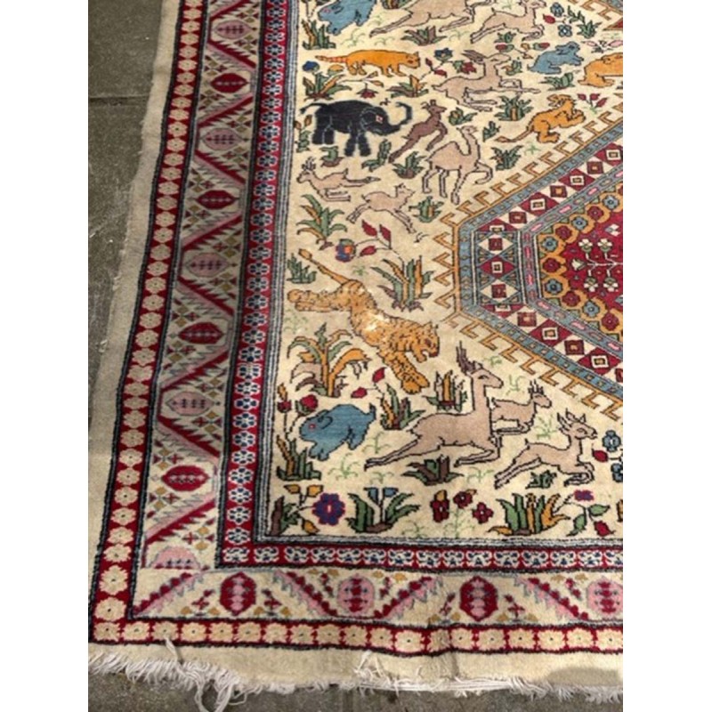 Tapis persan vintage à motif animal, 1920-1940