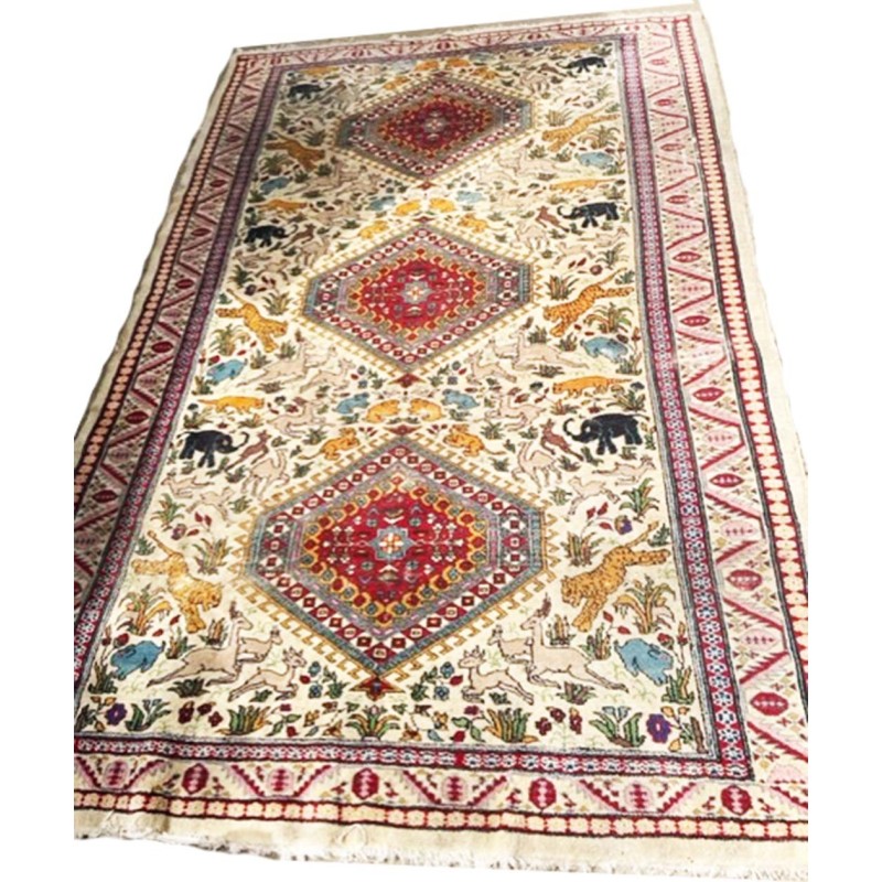 Vintage Persian animal motif print rug, 1920-1940s