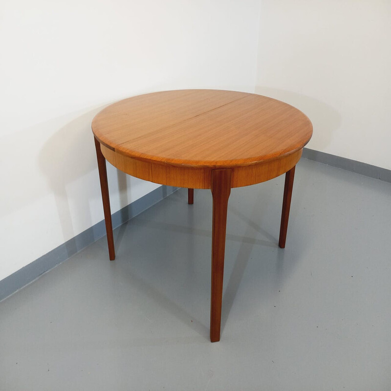 Scandinavian vintage round table in teak with extension, 1950-1960