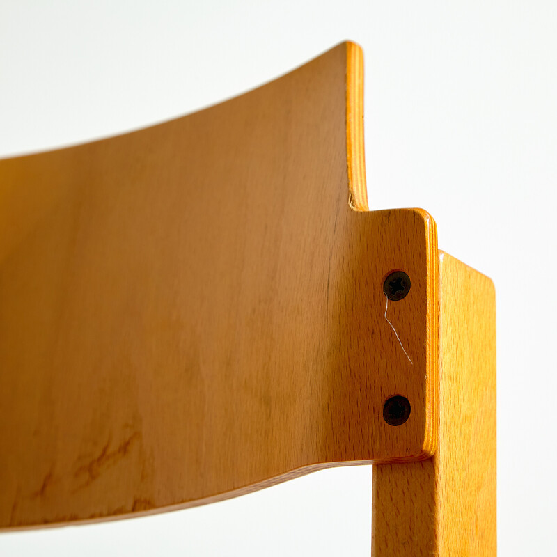 Vintage stapelbare eikenhouten stoel, 1970