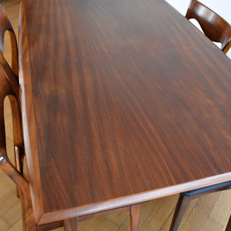 Dining table in teak, 4 to 6 people - 1960s