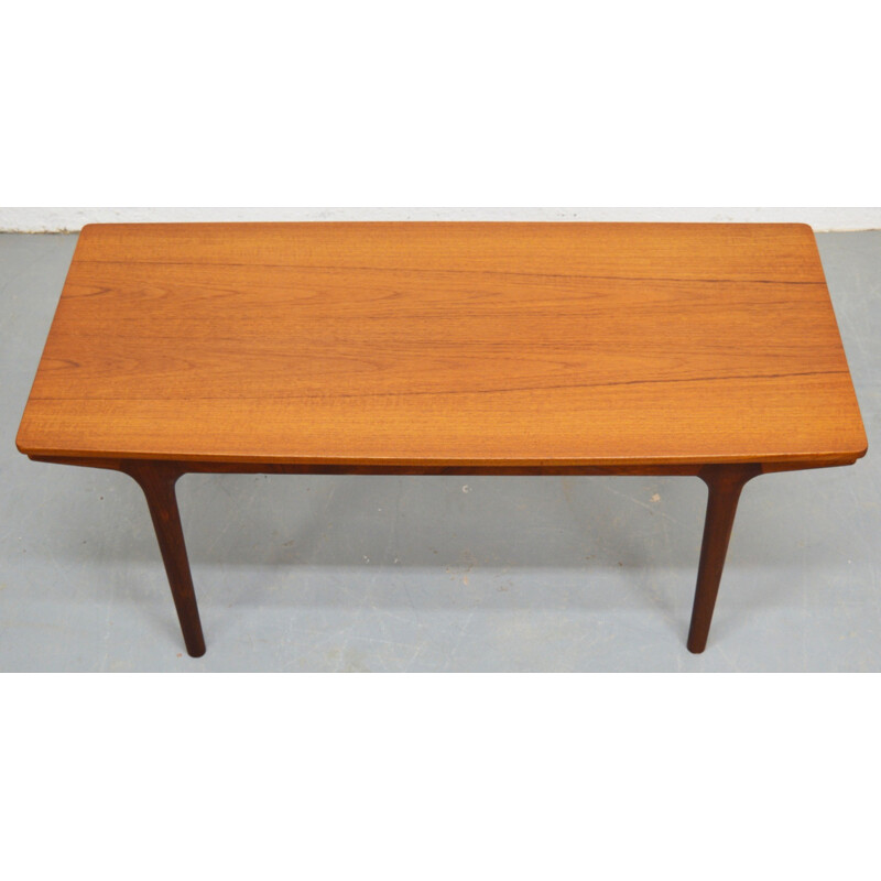 Mid-Century Teak and Melamine Extendable Coffee Table by McIntosh - 1960s