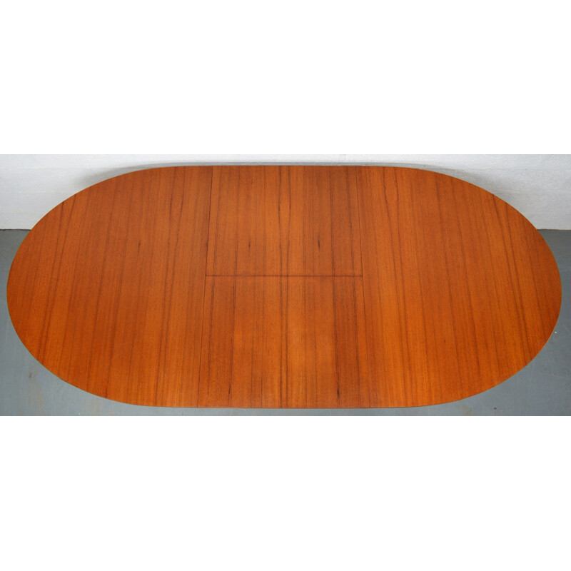 Mid-century teak extendable oval dining table by Beithcraft - 1960s