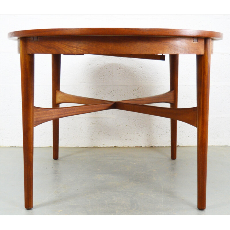 Table à repas oval vintage par Beithcraft - 1960