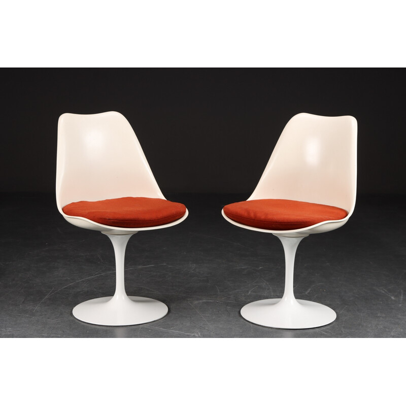 Paire de chaises vintage "Tulip Chairs" en fibre de verre par Eero Saarinen pour Knoll