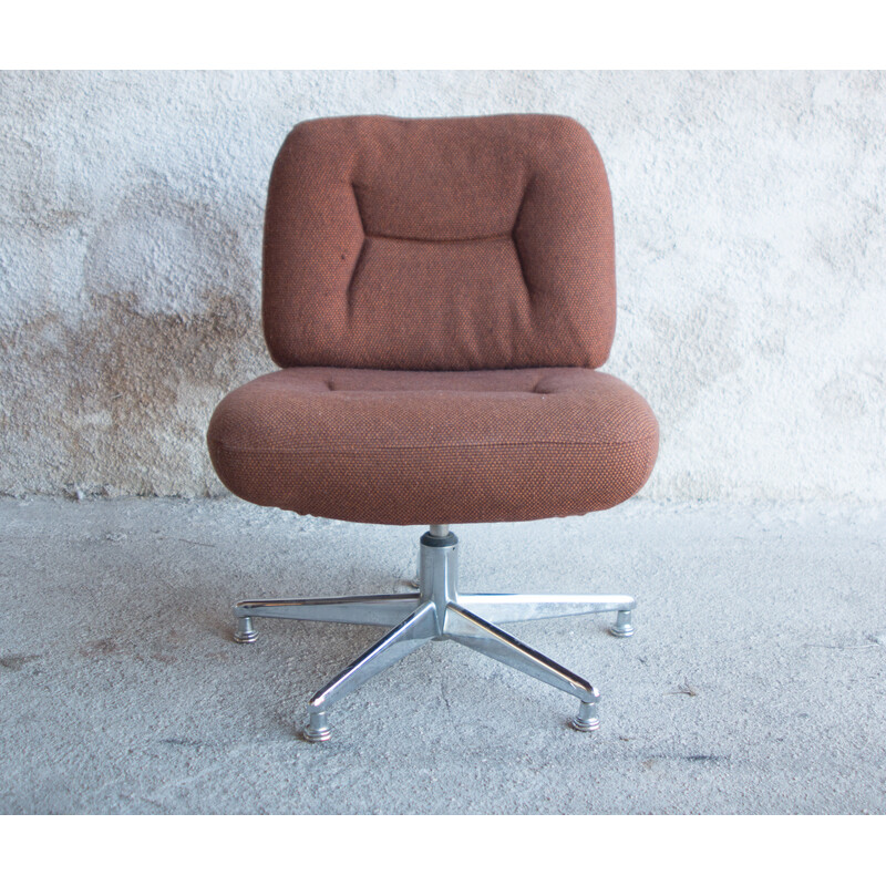 Vintage low armchair Airborne