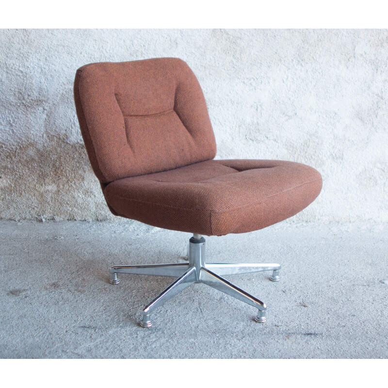 Vintage low armchair Airborne