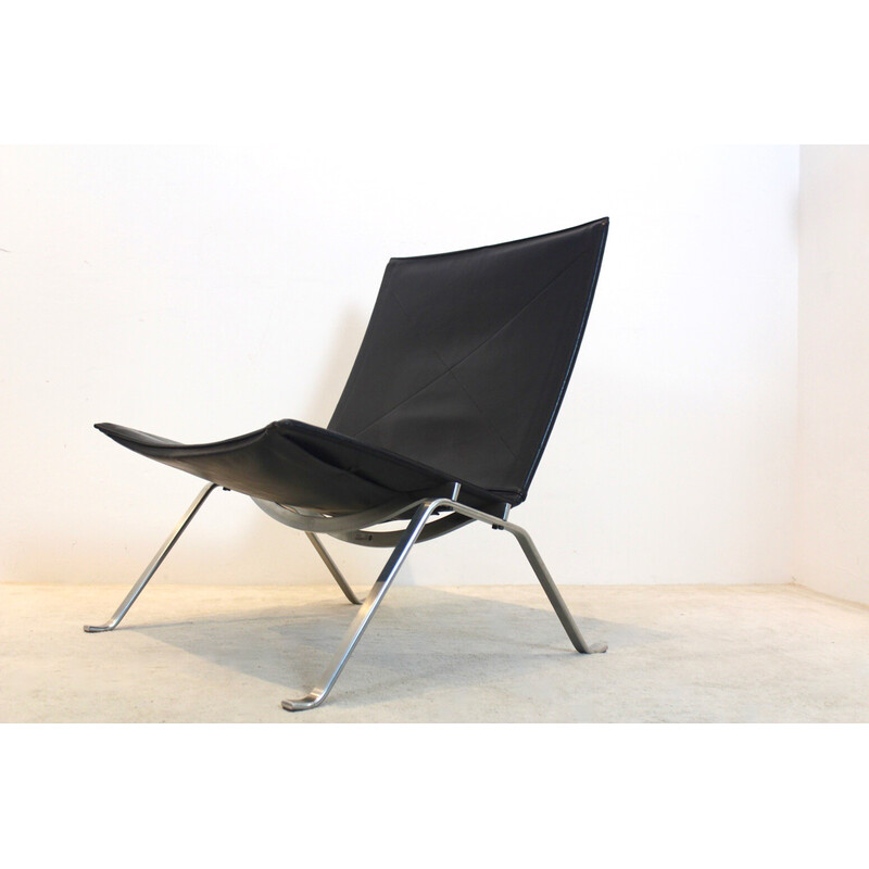 Vintage black leather Pk22 armchair by Poul Kjærholm for Fritz Hansen, Denmark 1993