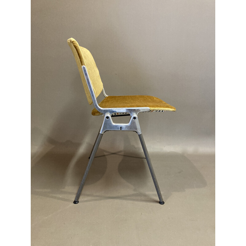 Lot de 4 chaises vintage par Giancarlo Piretti pour Castelli, 1960
