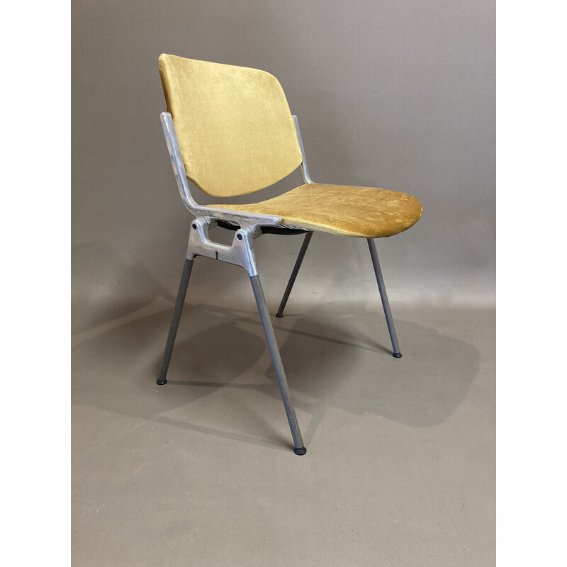 Lot de 4 chaises vintage par Giancarlo Piretti pour Castelli, 1960