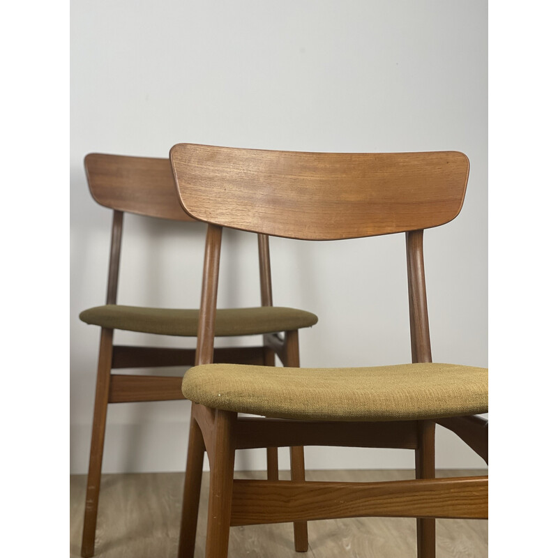 Set of 4 vintage Danish chairs by Schiønning and Elgaard