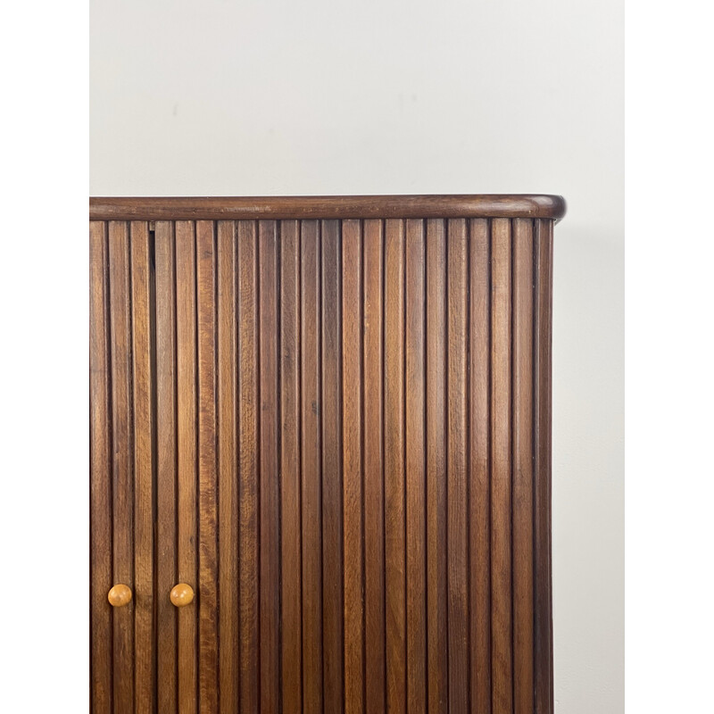 Credenza vintage scandinava con ante scorrevoli