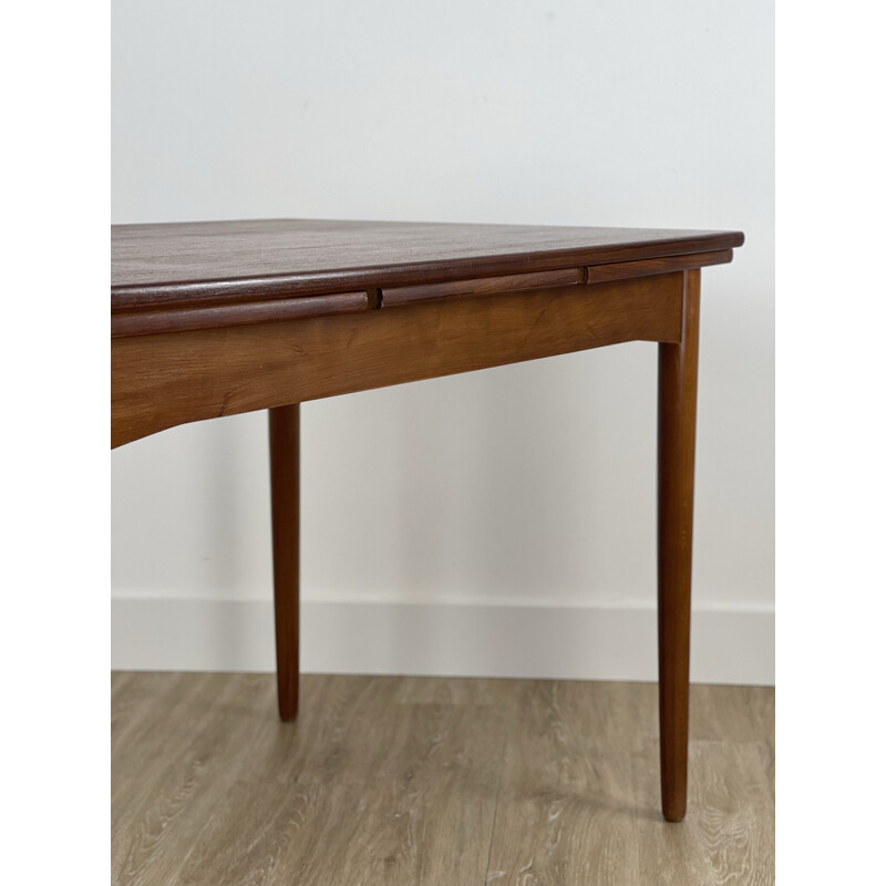 Scandinavische vintage teakhouten tafel met twee verlengstukken, 1960