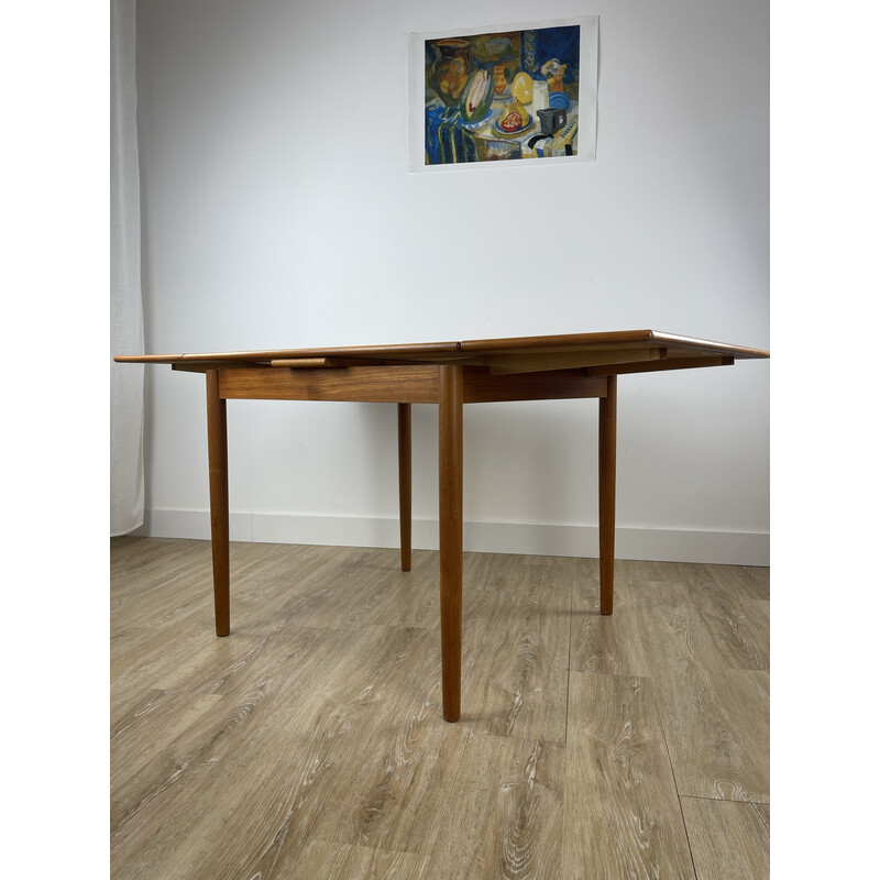 Skandinavischer Vintage-Tisch aus Massivholz mit zwei Auszügen