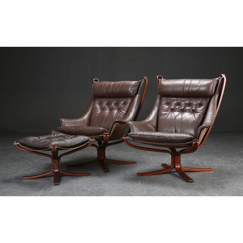 Pair of "Falcon" armchair and its ottoman, Sigurd RESSELL - 1970s