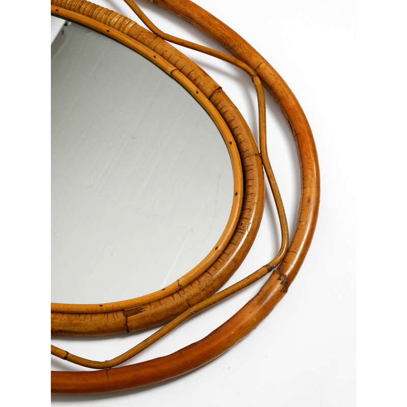 Espejo de pared italiano vintage ovalado de bambú con lazo, años 60