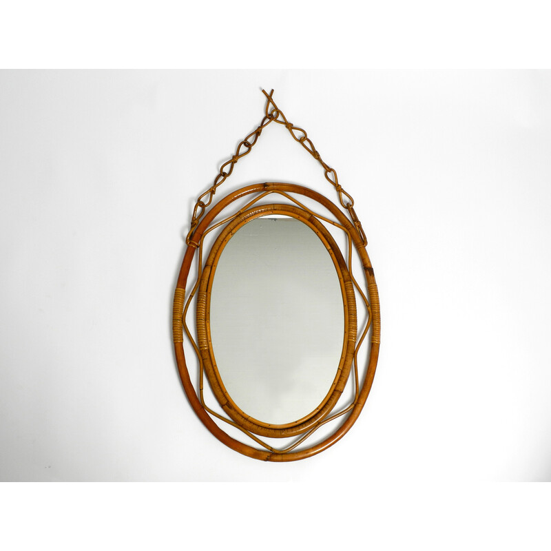 Espejo de pared italiano vintage ovalado de bambú con lazo, años 60