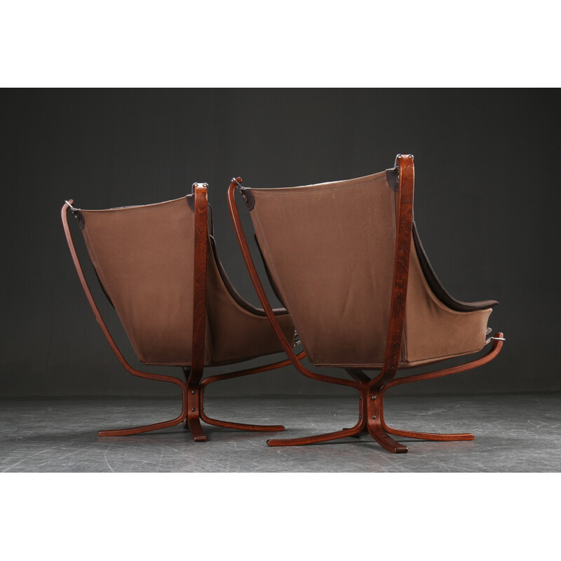 Pair of "Falcon" armchair and its ottoman, Sigurd RESSELL - 1970s