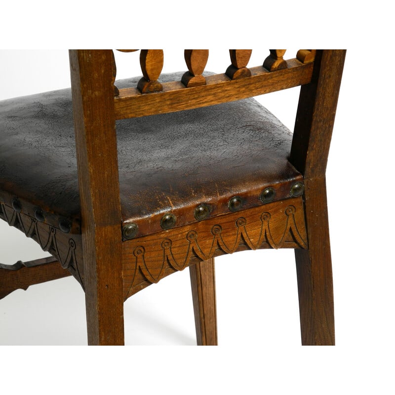 Ein Paar Jugendstil-Stühle aus Eichenholz und Leder, 1900