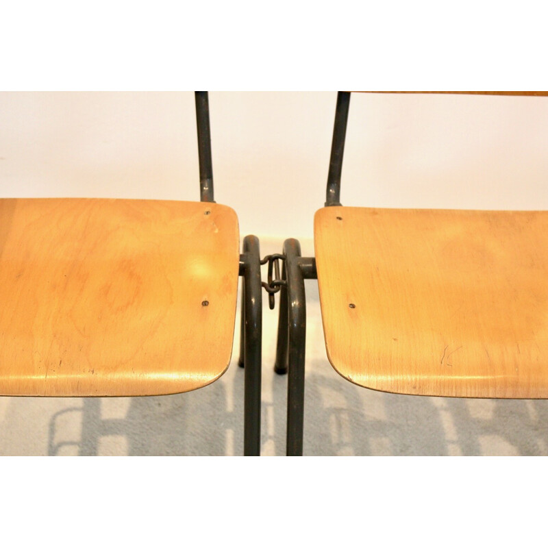Banco scuola vintage a 4 sedie impilabili in compensato industriale di Marko Holland, anni '60