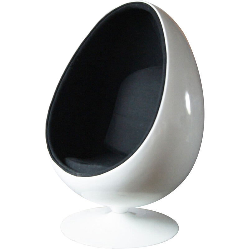 Schwedischer Vintage-Sessel Ovalia Egg