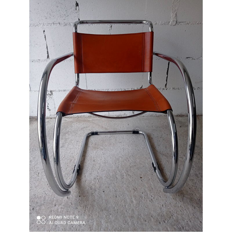 Vintage fauteuil in lichtbruin leer en chroom van Mies Van Der Rohe