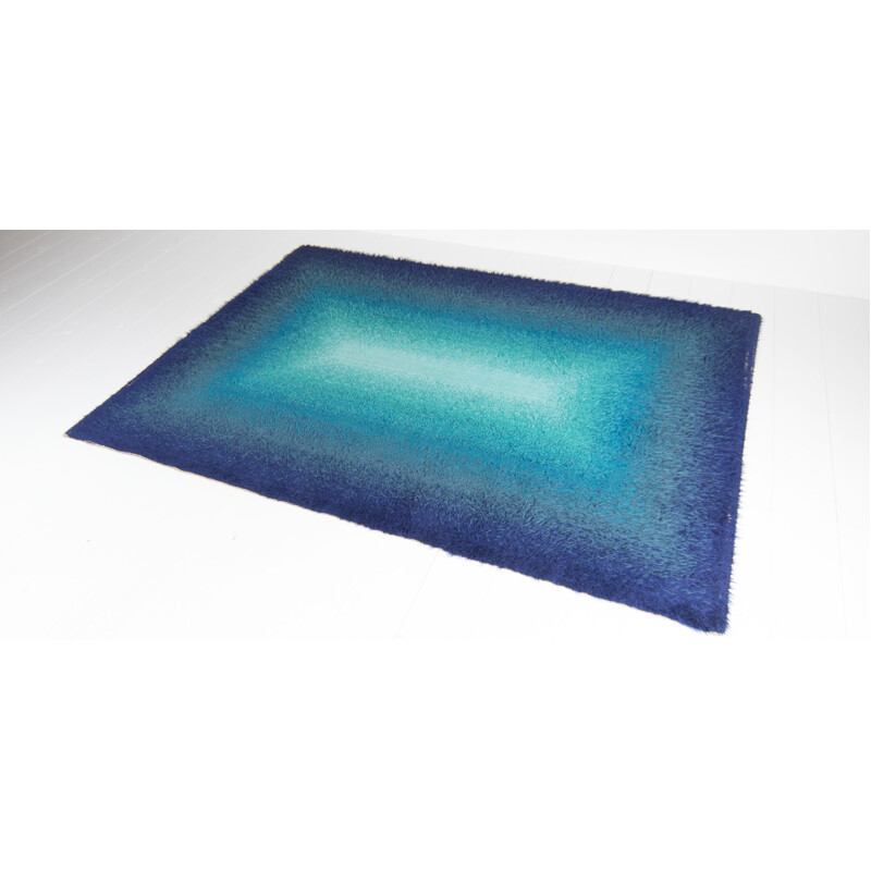 Vintage rug in gradient blue - 1970s