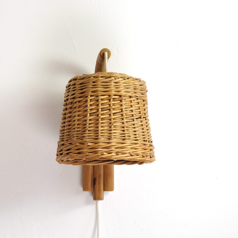 Lampada da parete vintage in vimini e rattan, 1960-1970