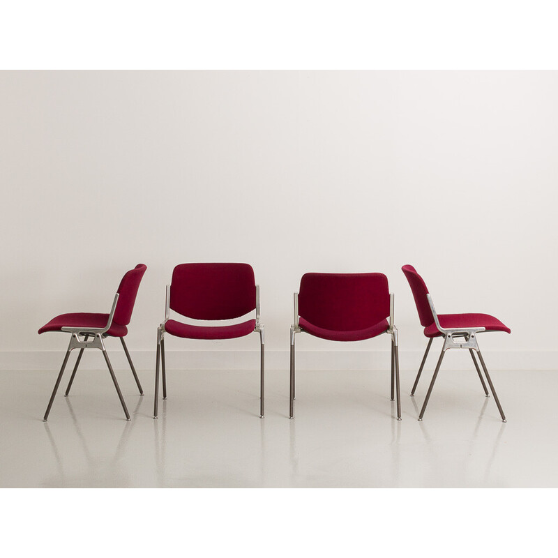 Set of 5 vintage chairs by Giancarlo Piretti for Castelli, 1970