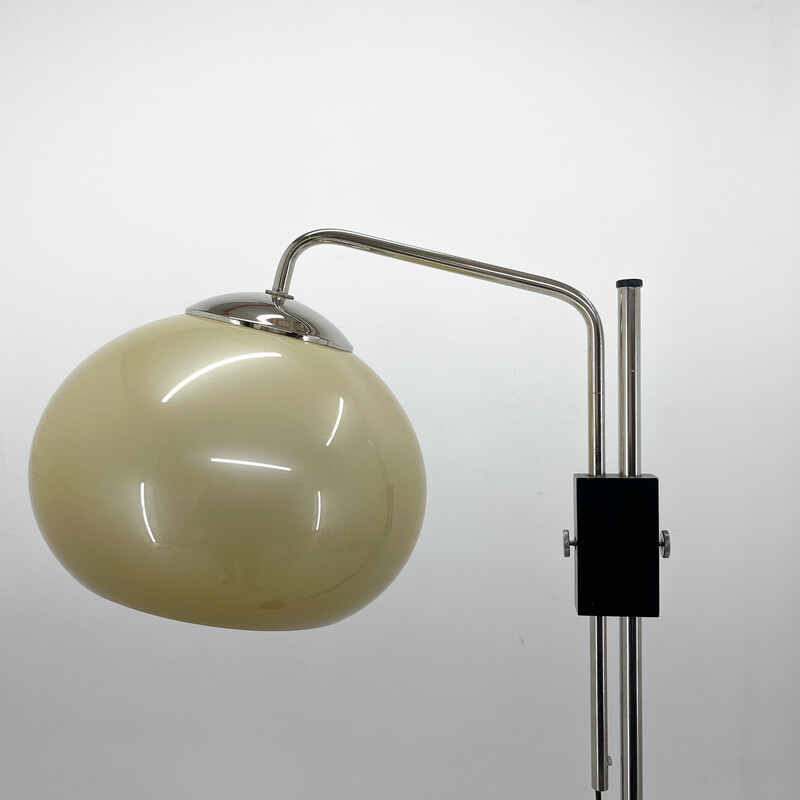Lámpara de pie cromada regulable de mediados de siglo, años 70
