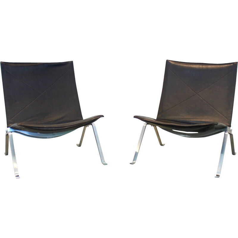 Ein Paar Pk22-Sessel aus braunem Leder von Poul Kjærholm für Fritz Hansen, Dänemark 1980er Jahre