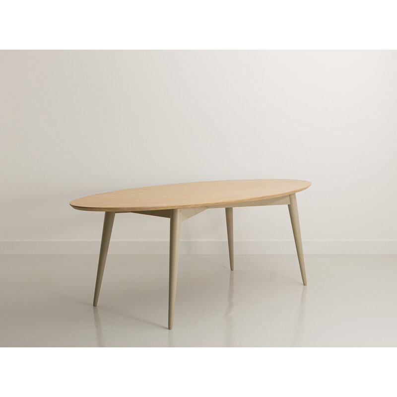 Ovaler Vintage-Tisch aus massiver Eiche