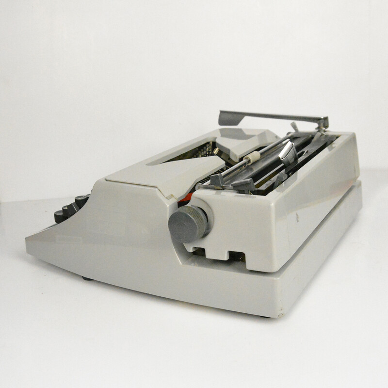 Vintage Modell 50 Erika Kofferschreibmaschine von Veb Robotron Berlin, Deutschland 1976