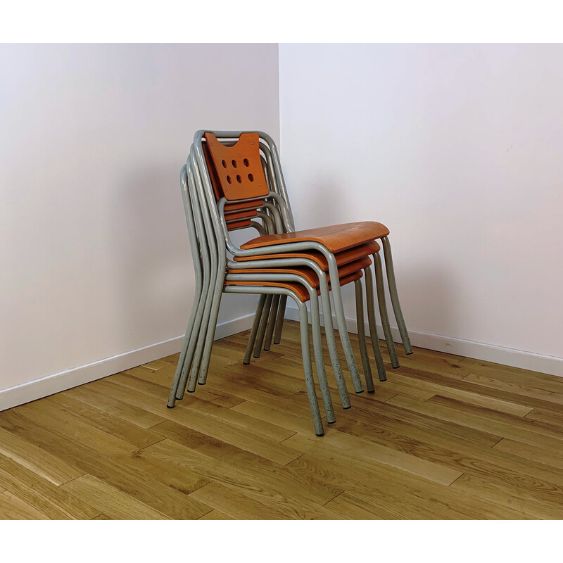 Cadeira de metal e cadeira de madeira com coloração cinzenta Vintage