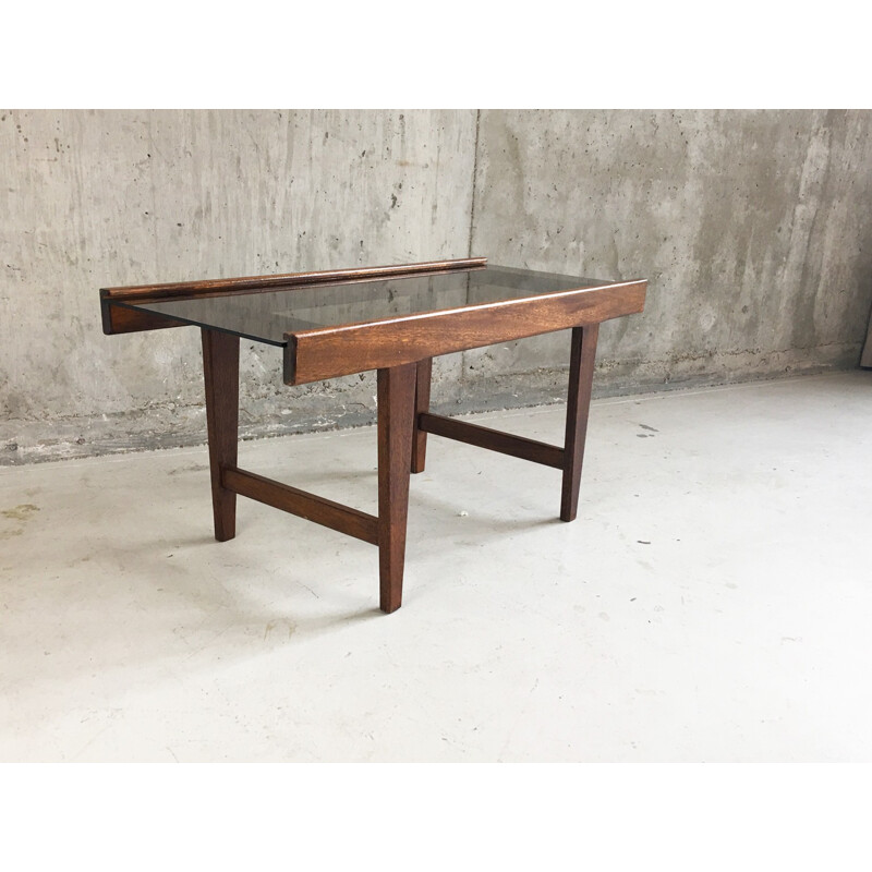 Petite table basse vintage en chêne massif et verre - 1960 